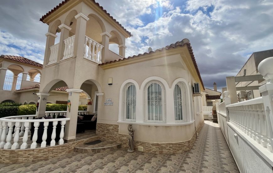 Venta - Villa - Algorfa
