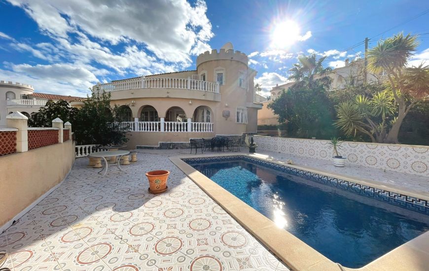 Sale - Villa - Ciudad Quesada