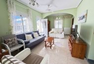 Sale - Villa - Villamartin