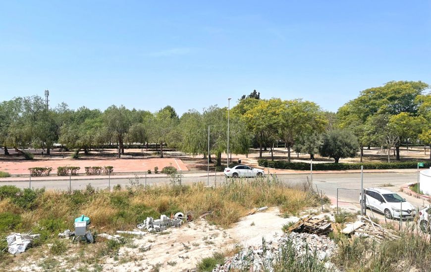 Sale - Semi Detached - Daya Nueva