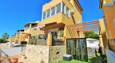 Villa - Sale - Villamartin - Villamartin