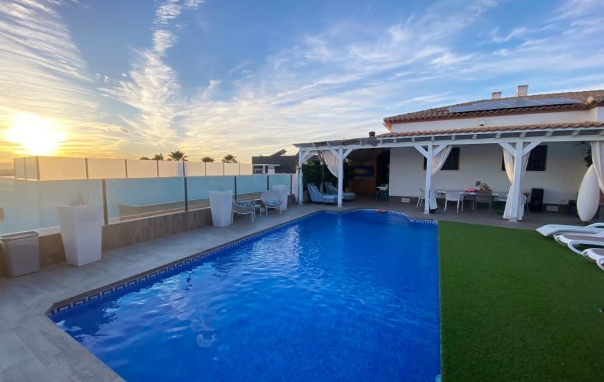 Sale - Villa - San Fulgencio