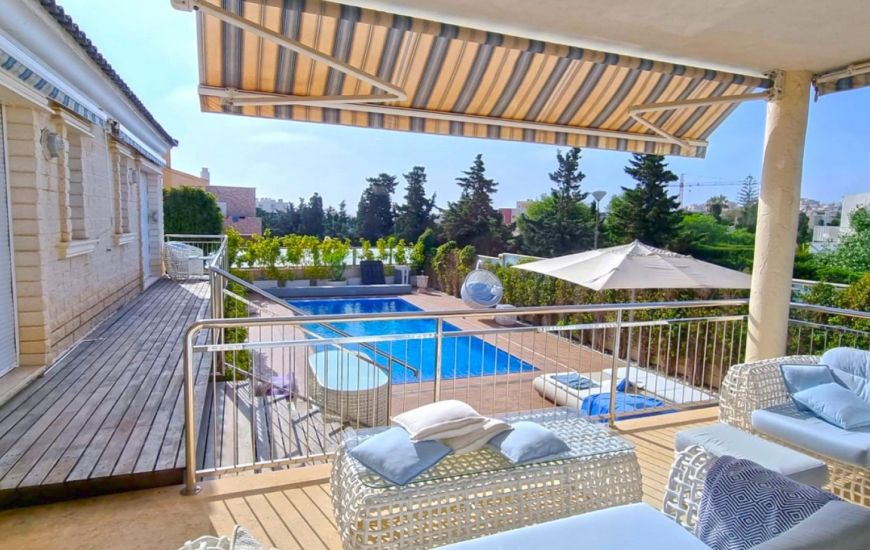 Venta - Villa - Torrevieja
