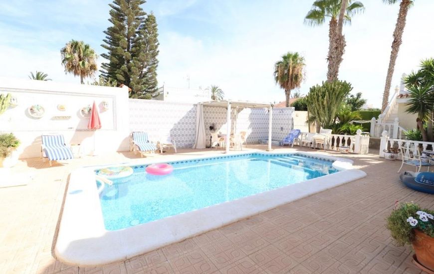 Venta - Villa - Torrevieja