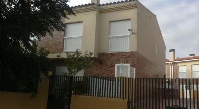 Villa - Sale -  - 