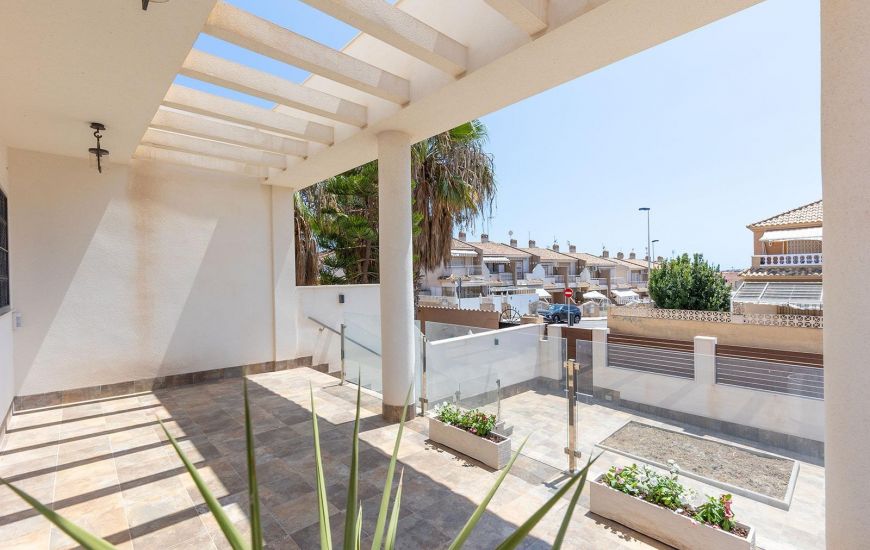 Sale - Villa - Torrevieja - 