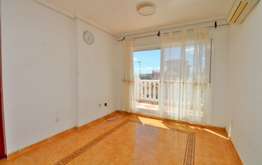 Sale - Villa - Villamartin
