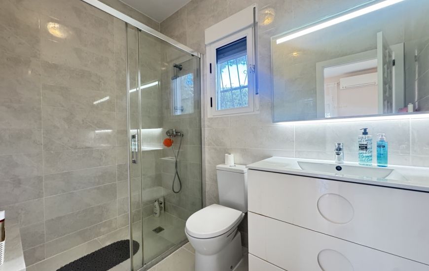 Sale - Villa - Villamartin