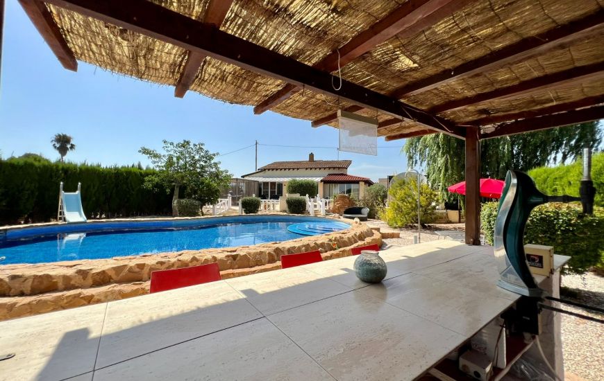 Sale - Villa with annex - Dolores