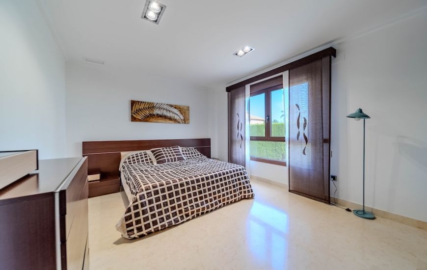 Sale - Villa - Cabo Roig