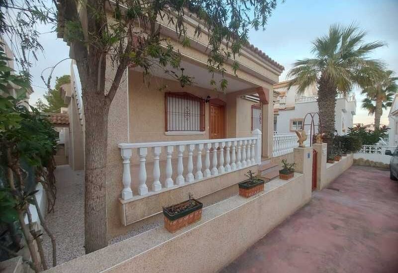 Venta - Villa - Algorfa