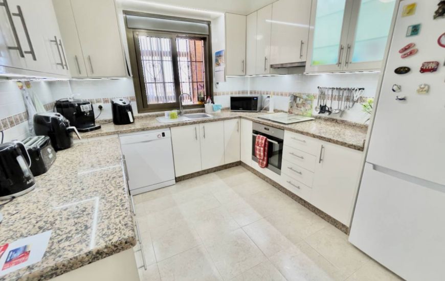 Sale - Villa - Bigastro
