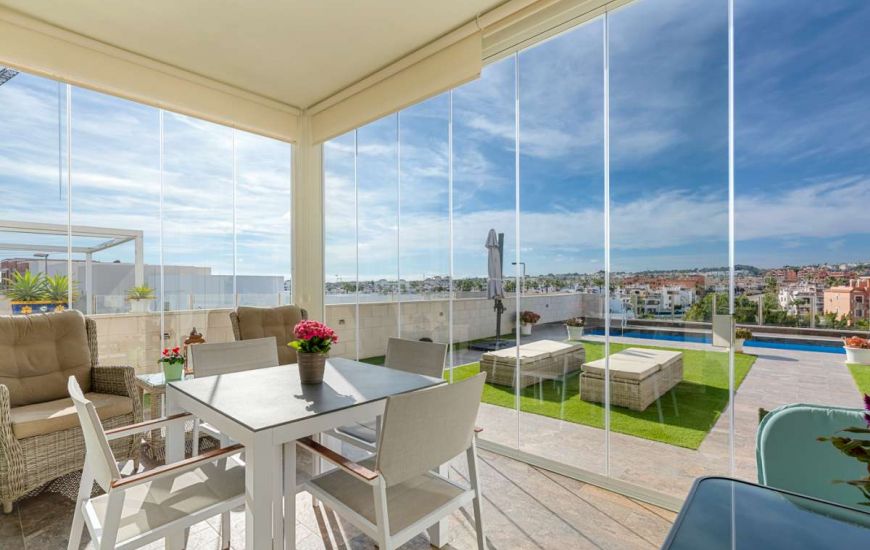 Sale - Villa - Villamartin