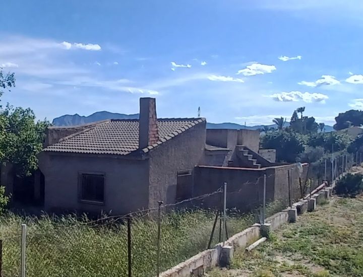 Sale - Country Property - 