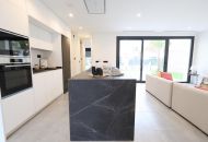 Venta - Villa - Los Alcázares