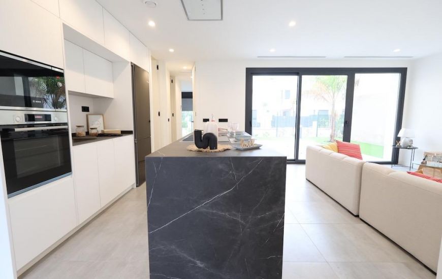 Venta - Villa - Los Alcázares