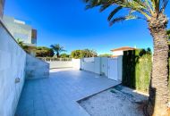 Sale - Villa - La Zenia