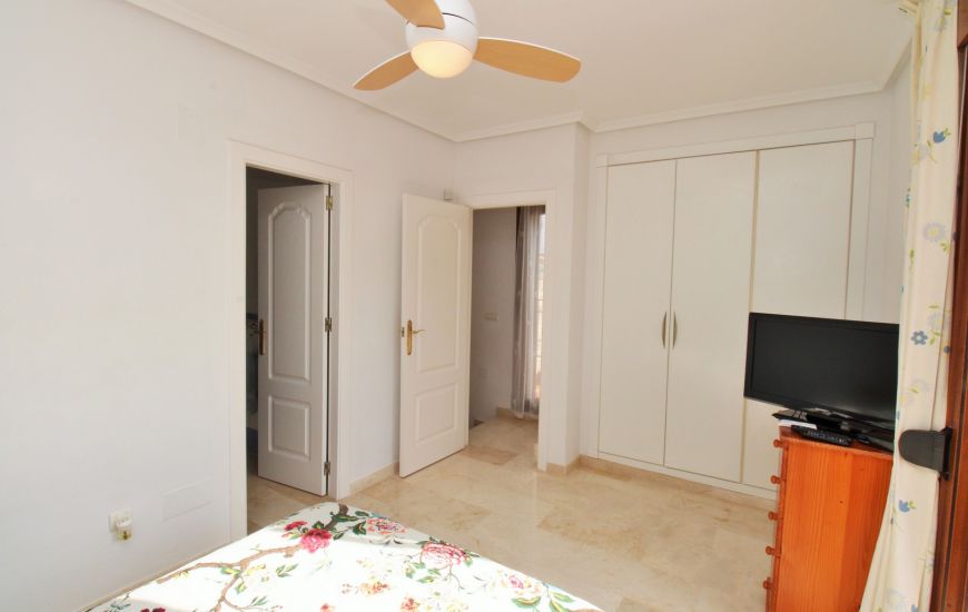 Sale - Rijtjeshuis - Villamartin