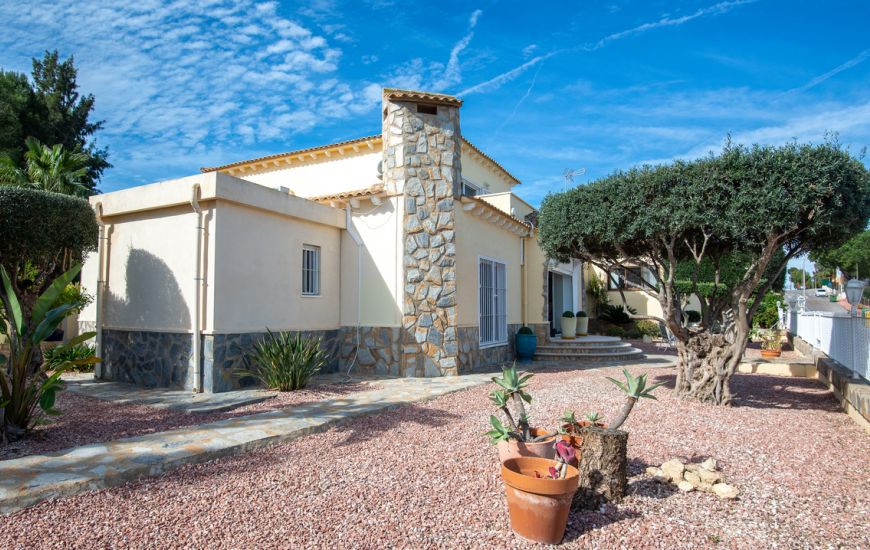 Sale - Villa - Algorfa