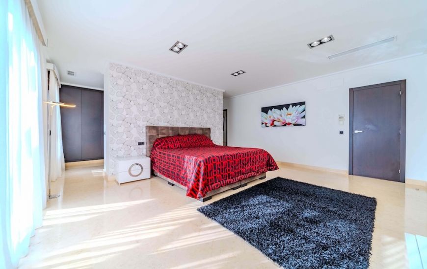 Sale - Villa - Cabo Roig