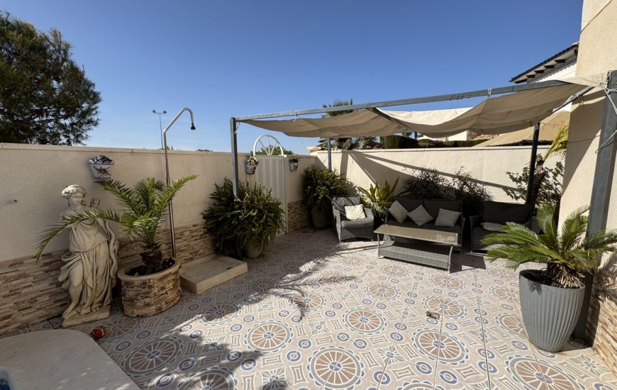 Sale - Villa - La Zenia