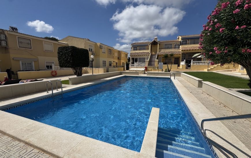 Sale - Apartments - Villamartin