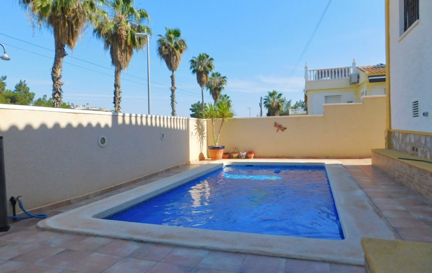 Sale - Half Vrijstaand Huis - Ciudad Quesada