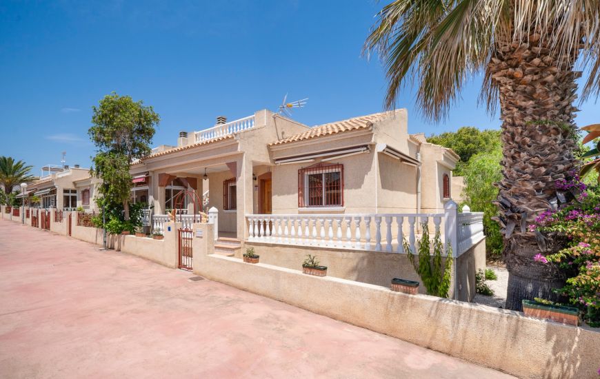 Sale - Villa - Algorfa