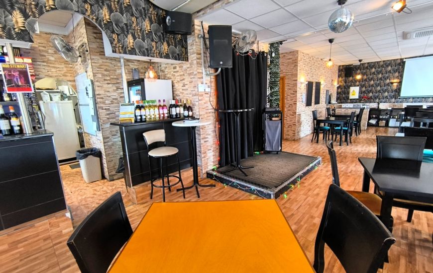 Sale - Commercieel - Villamartin