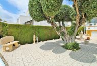 Sale - Villa - Villamartin