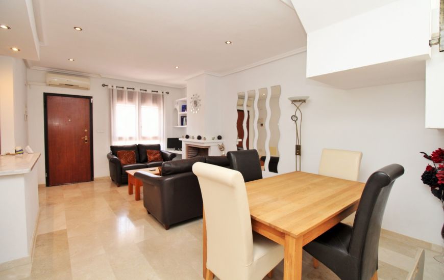 Sale - Rijtjeshuis - Villamartin