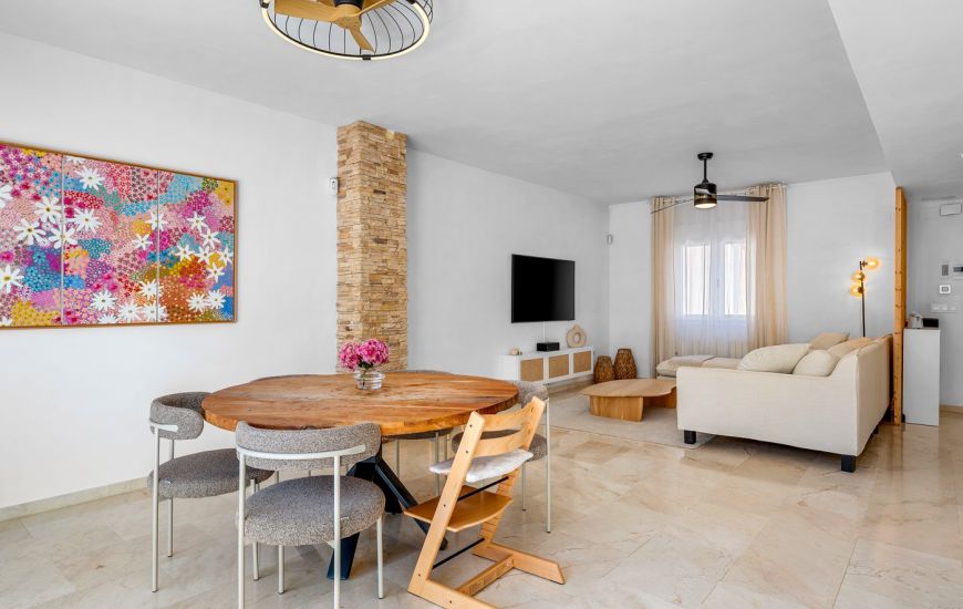 Sale - Townhouse - Alicante