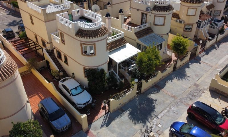 Sale - Villa - Orihuela Costa