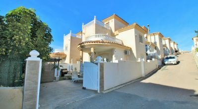 Villa - Sale - Villamartin - Villamartin