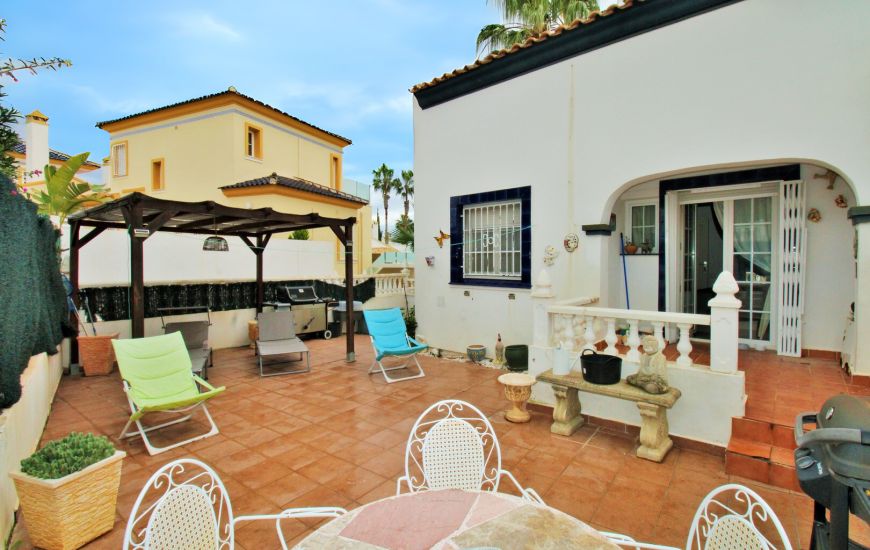 Sale - Townhouse - Villamartin