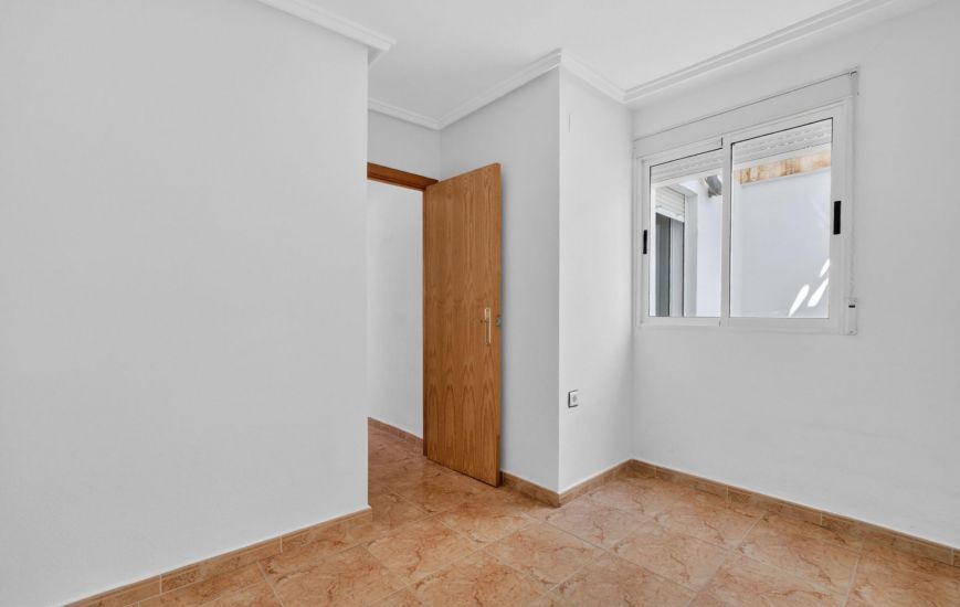 Venta - Ground Floor - Torrevieja