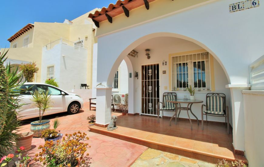 Sale - Rijtjeshuis - Villamartin