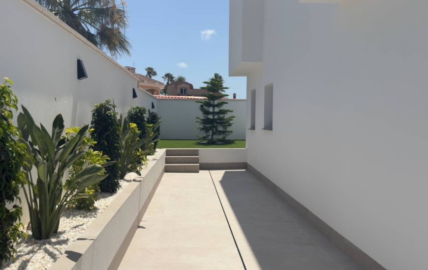 Sale - Villa - Ciudad Quesada