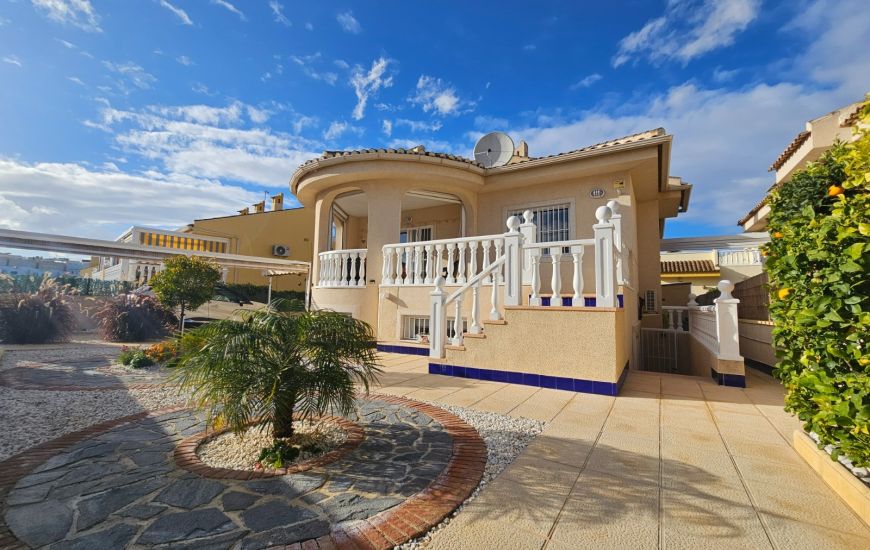 Venta - Villa - Benimar