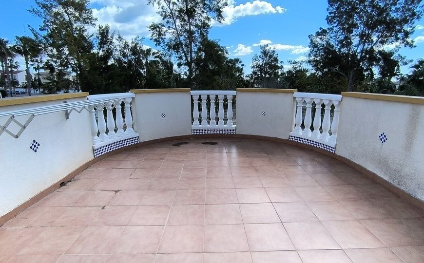 Sale - Villa - El Raso