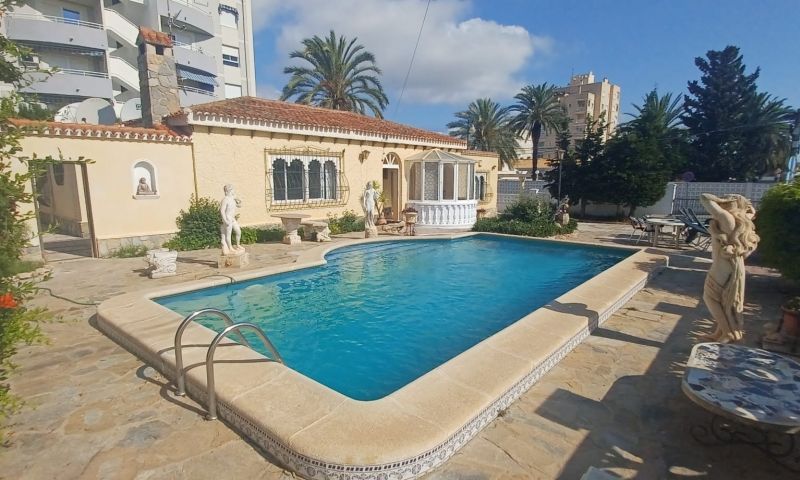 Sale - Villa - Torrevieja