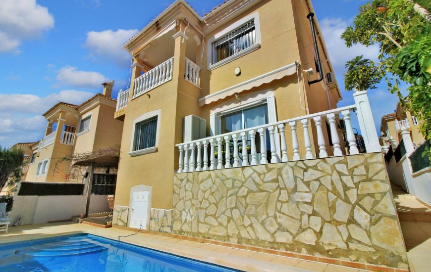 Sale - Villa - Villamartin