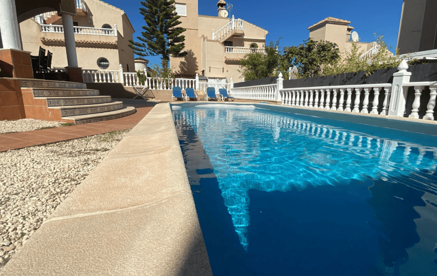 Sale - Villa - El Galan