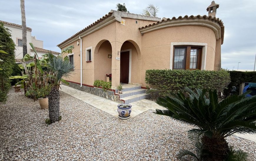 Sale - Villa - Benijófar - 