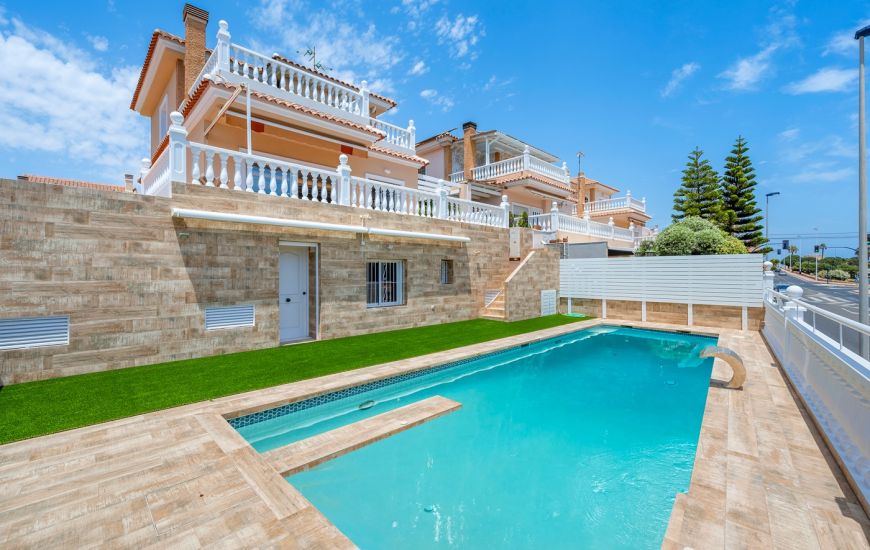 Sale - Villa - Torrevieja