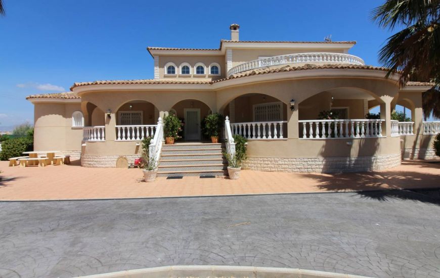 Sale - Villa - Daya Nueva