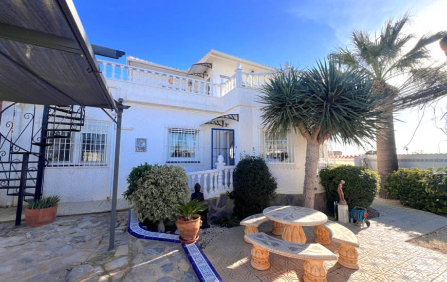 Sale - Villa - Torrevieja