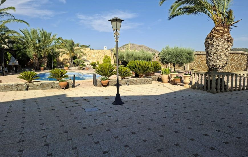 Sale - Villa - Hondón de las Nieves