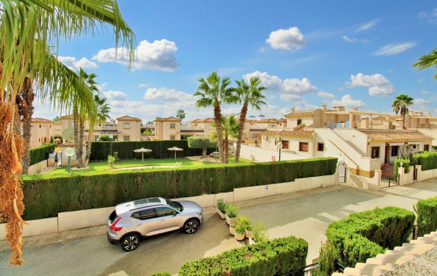 Sale - Rijtjeshuis - Villamartin