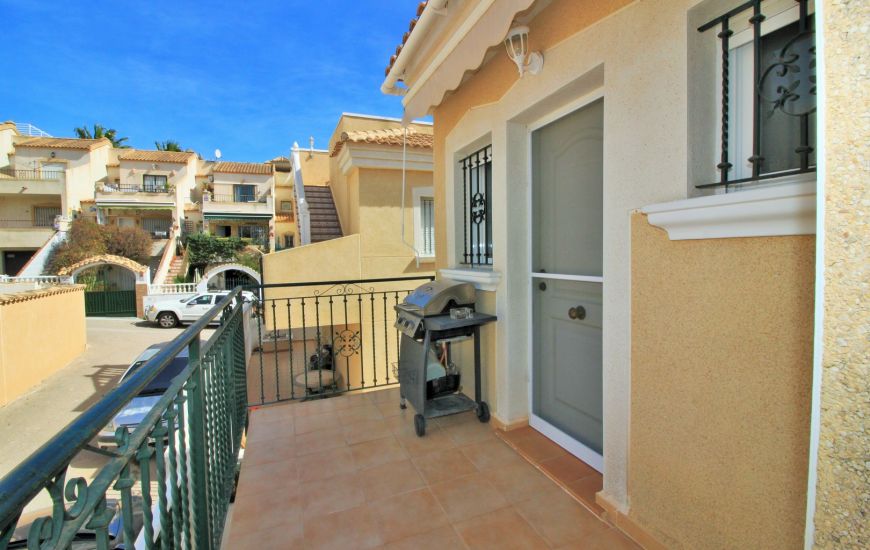 Sale - Villa - Villamartin